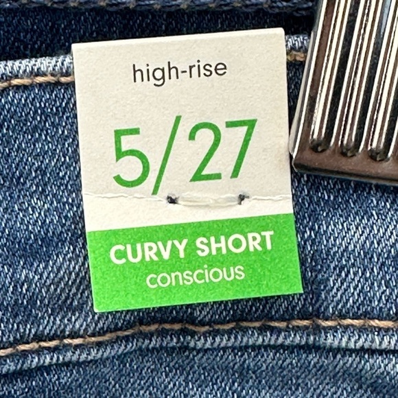 RE Generation by Celebrity Pink Curvy Distressed Denim Shorts - size 5/27 - Picture 11 of 12